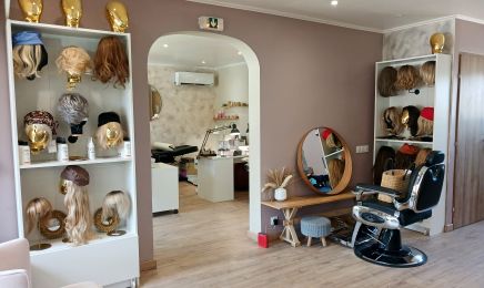 Nouvel Hair By LB & Ô Douces Mains : Manucure à La Croix-Valmer