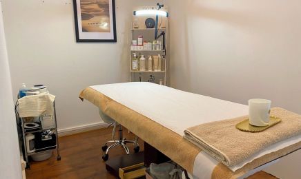 Coup’Ongles & Hasnae Beauty : Manucure à Mérignac