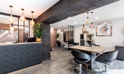 Karactère - Montrevel : Barbier à Montrevel-en-Bresse