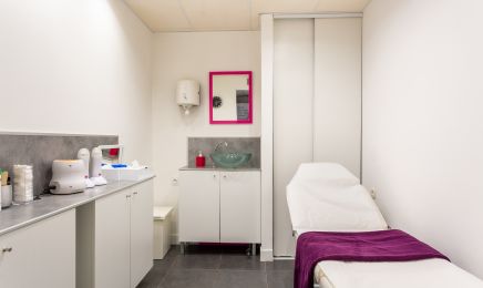 Dermo Esthétic By Aureli’S  : Manucure à Juan les Pins