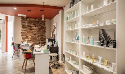 Capris Beauté  : Manucure à Haguenau