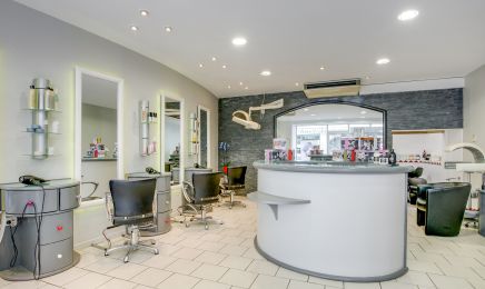 Atelier De Coiffure - Annie Darroussat  : Coiffeur à Orthez