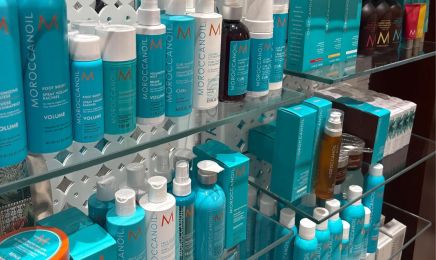 Safarik Hair & Beauty Salon: Nagelstudio in München
