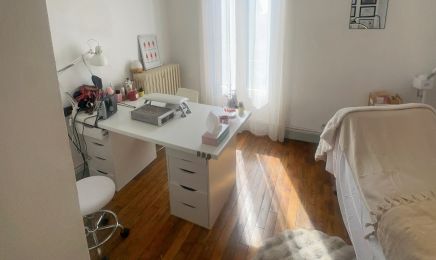 Skin by Nour : Manucure à Neuilly-sur-Marne