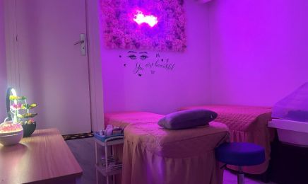 Bonjour Nails & Spa  : Institut de beauté à Paris