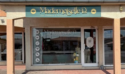 Mademoiselle D  : Barbier à Saint-Alban
