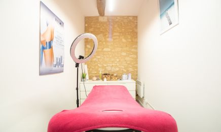 Le temple de la beauté : Manucure à Galgon