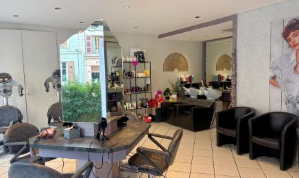 Créa tif coiffure  : Coiffeur à LES ECHELLES