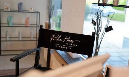 Reka Haas Friseure: Friseur in Ottobrunn
