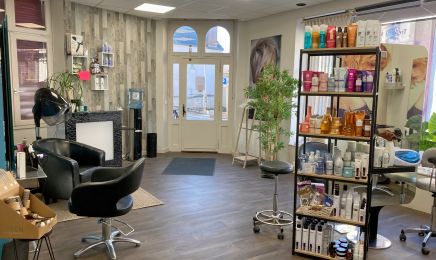 Accroche coeur : Coiffeur à Châteauneuf-sur-Sarthe