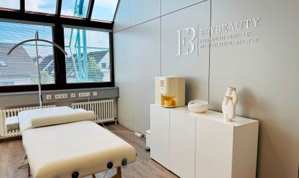 Elybeauty: Kosmetikstudio in Möglingen
