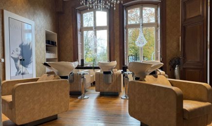 C.A.S.A Hair By Siemkes Borken: Kosmetikstudio in Borken