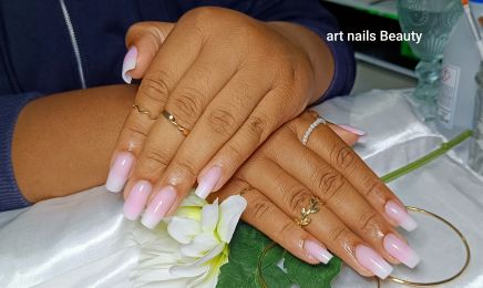 Art Nails Beauty - Cils & Sourcils : Institut de beauté à L'Hermitage