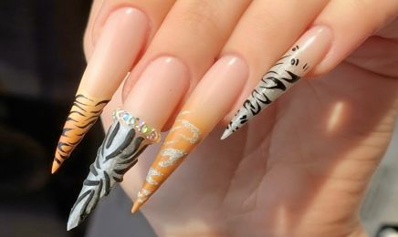 Kalizé Création (Ongle, cils, massage et strass dentaire) : Manucure à Saint-Sornin
