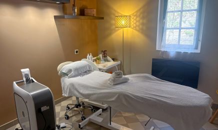 C&J Natural Beauty : Institut de beauté à Pézenas
