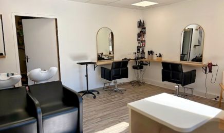 MT COIFFURE BY MAEVA : Coiffeur à Saint-Geoire-en-Valdaine