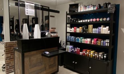 AU P’TIT SALON LE FOUSSERET : Coiffeur à Le Fousseret