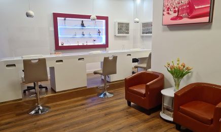 My Nails: Kosmetikstudio in München