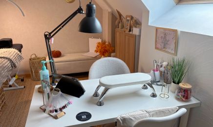 Maison Chloé : Manucure à Terres de Bord