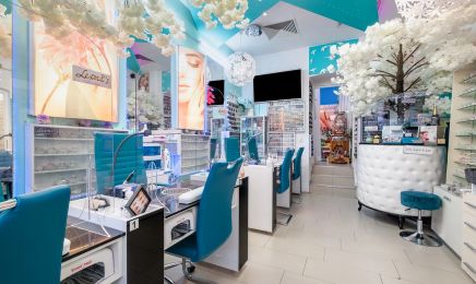 Leoni´s Nails & Hair Munich (Leoni’s Nagelstudio): Nagelstudio in München