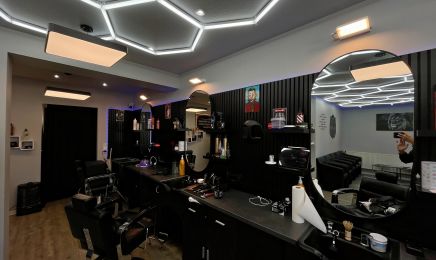 Necip Baba Barbershop: Friseur in Augsburg