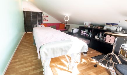 Elite esthetique studio  : Manucure à Rennes