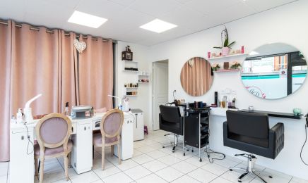 Jade Beauté : Manucure à Villeparisis