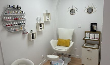 Univers Beauté Istres : Manucure à Istres