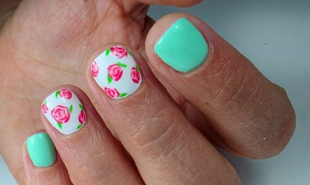 Tinker Nails : Manucure à Le Grand-Lemps