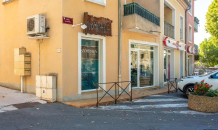 Nymphea : Coiffeur à Mazan