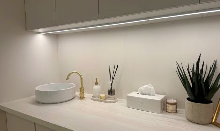 SAMÉA- INSTITUT - SOINS DU VISAGE - ÉPILATION DÉFINITIVE PAR ÉLECTROLYSE - ÉPILATION LASER : Institut de beauté à Saint-Cyr-l'École
