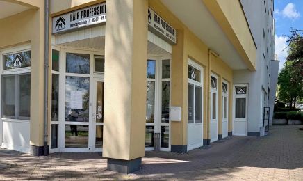 M Hair Professional : Friseur in Baunatal