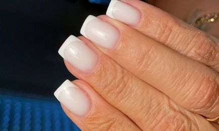 CV Nails 13 : Manucure à Auriol