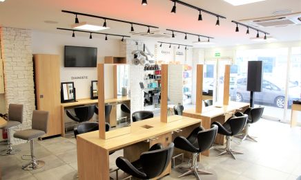 OWA Colors - Coiffeur Antibes, Juan les Pins : Coiffeur à Antibes