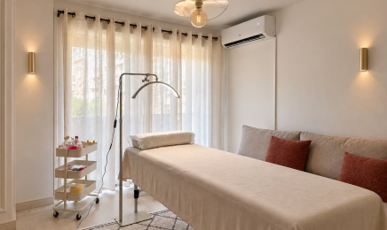 Youmi Lashes : Institut de beauté à Orange