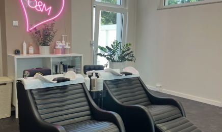 AG Hairsalon: Friseur in Hilden
