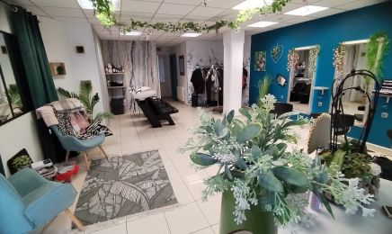 Signé Mélanie : Coiffeur à L'Hôpital