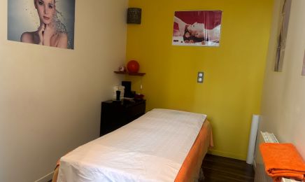 YZ Massage  : Institut de beauté à Vitry-sur-Seine