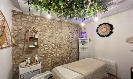 Helobienetre - Institut de soin & Experte Cutanée  : Institut de beauté à Fontainebleau