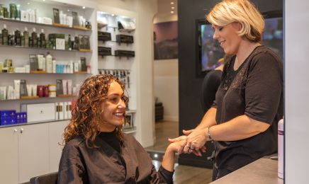 KOME Salon & Spa AVEDA - Rueil-Malmaison : Barbier à Rueil-Malmaison
