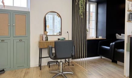 Ôde : Coiffeur à Saint-Mars-la-Réorthe