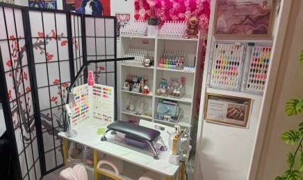 Beauty nails by cha & Mindset tattoo : Institut de beauté à Nice