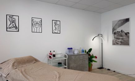 Beauty By L : Institut de beauté à Les Ancizes-Comps