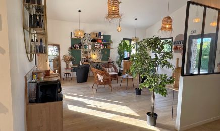 Le petit salon maison coiffure : Coiffeur à Faucon