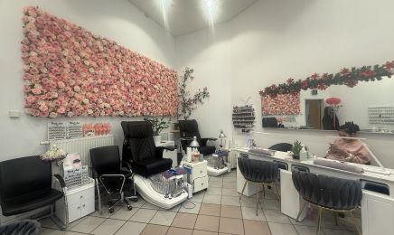 Linhs Nails Nagelstudio: Nagelstudio in München