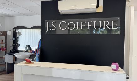 JS Coiffure - Gréasque : Coiffeur à Gréasque