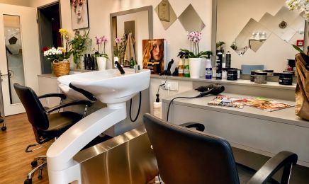 Ülküs Coiffeur Salon : Friseur in Wiesbaden