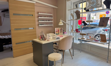 Mademoiselle Nail’s : Coiffeur à Paulhan
