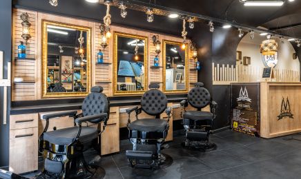 LA PAUSE BARBER NIMES : Coiffeur à Nîmes