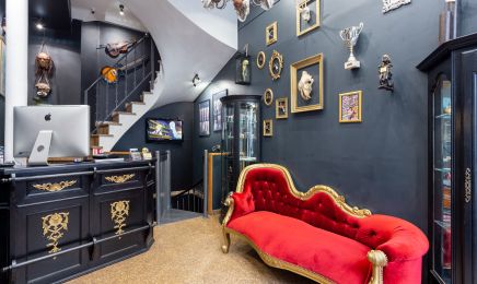 Clown Tattoo Shop : Institut de beauté à Paris